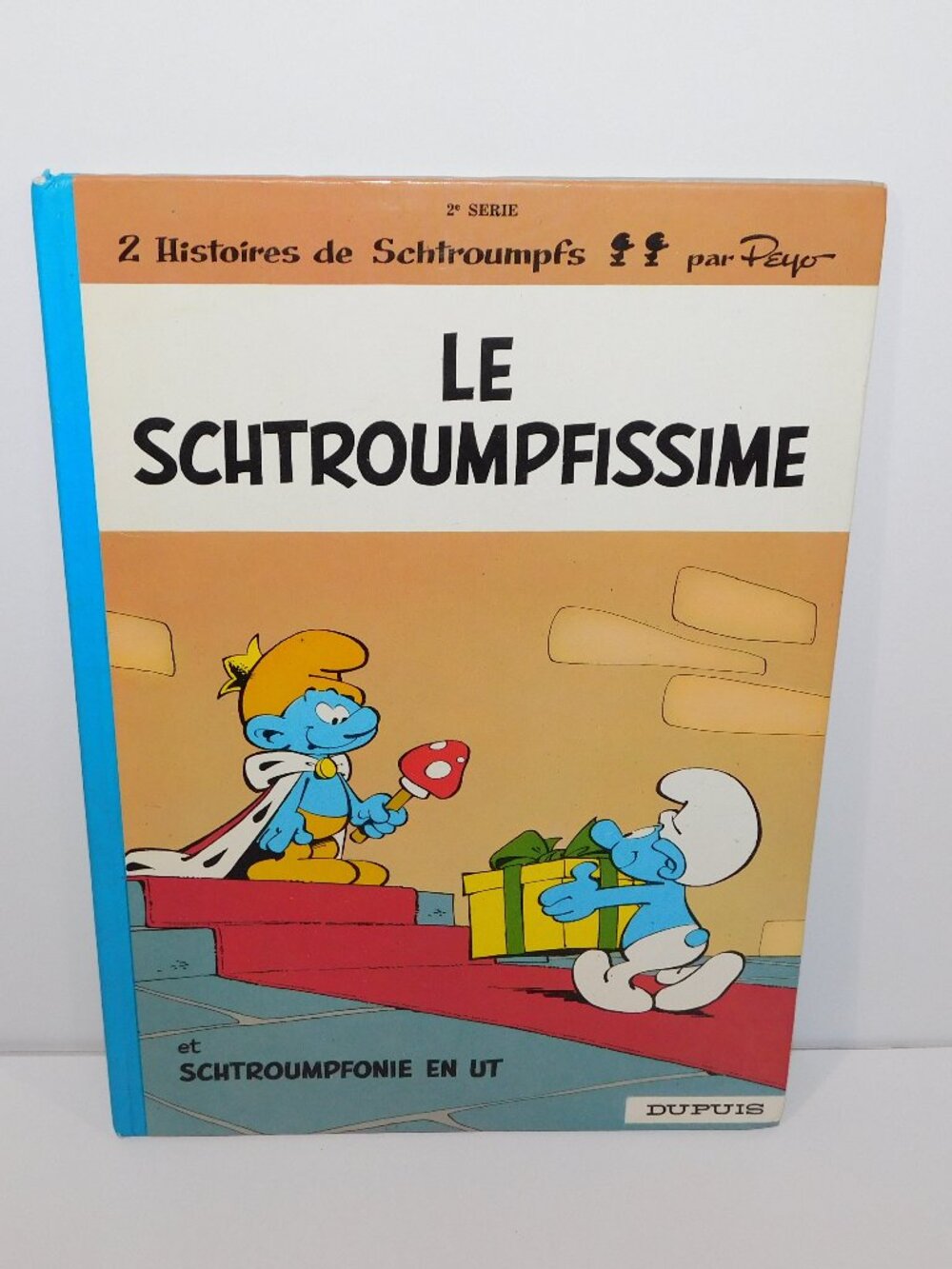 Schtroumpfs Smurfs Vintage 80s French  Hardcover Book by Peyo